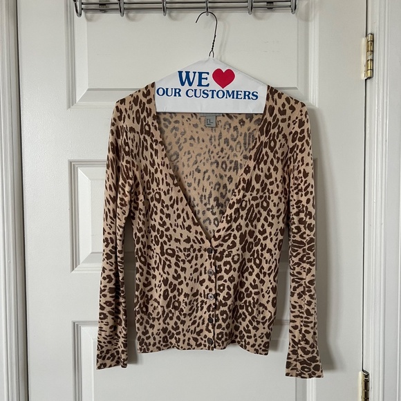 H&M Leopard Print Cardigan - Picture 2 of 4